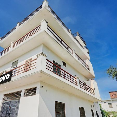 Oyo Flagship Shine Hotel Chinhat Exteriér fotografie