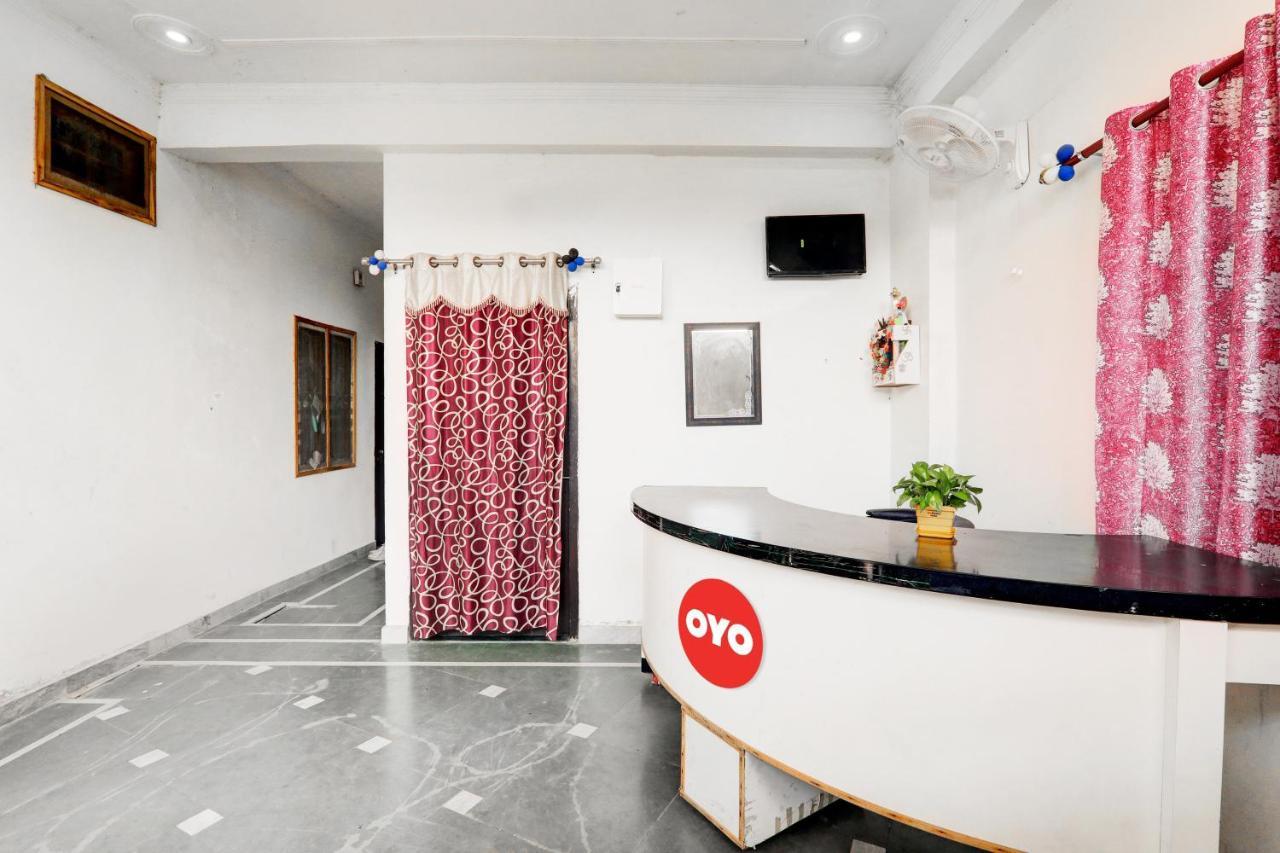 Oyo Flagship Shine Hotel Chinhat Exteriér fotografie