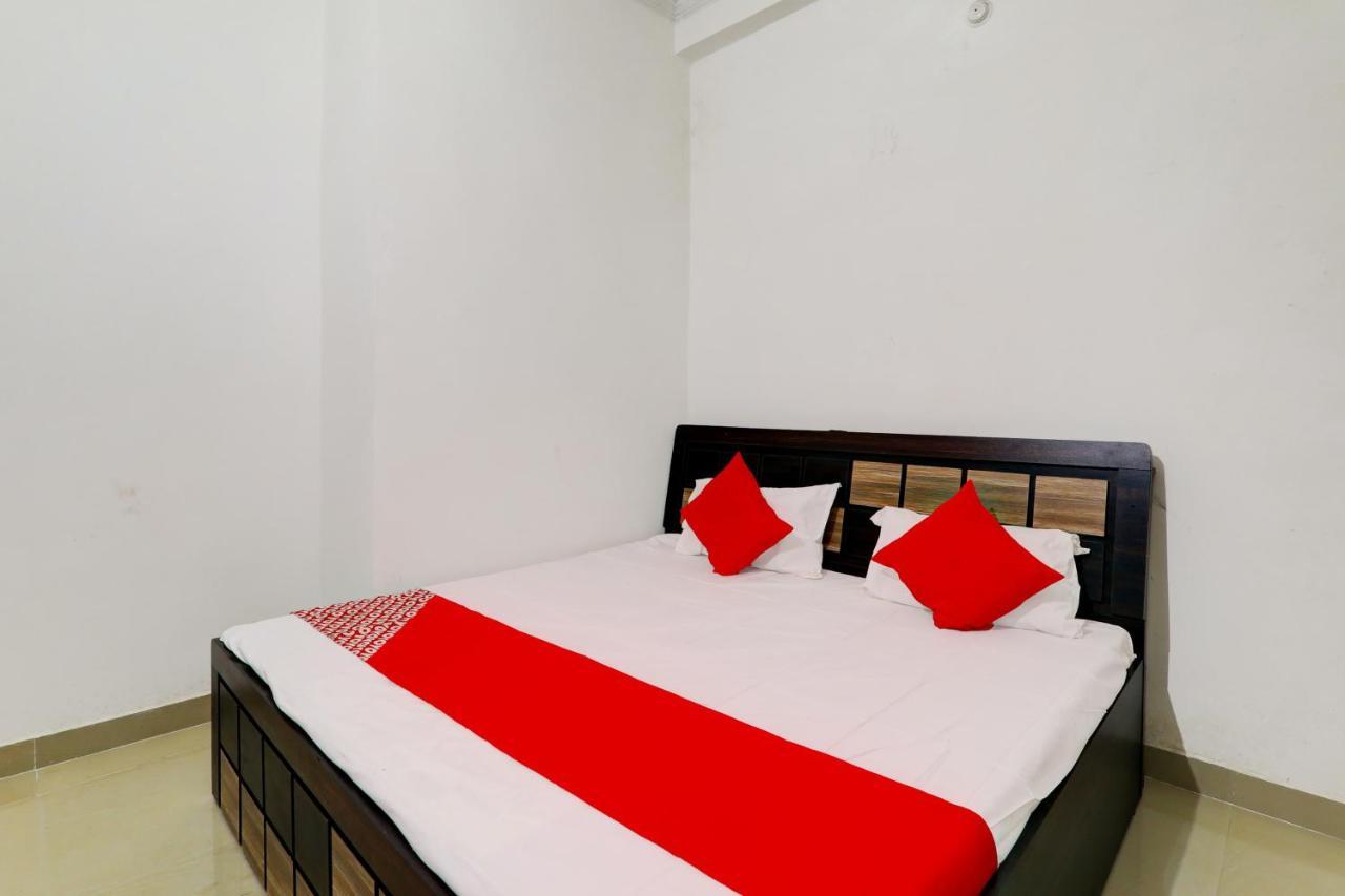 Oyo Flagship Shine Hotel Chinhat Exteriér fotografie