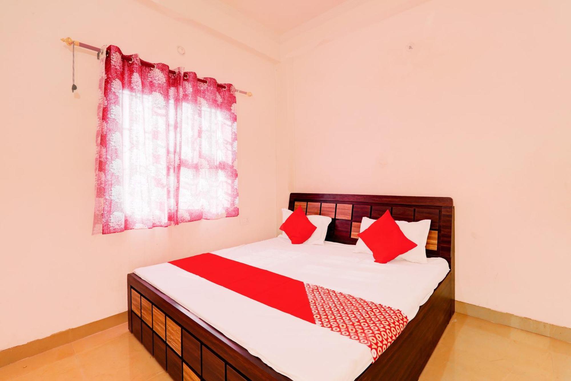 Oyo Flagship Shine Hotel Chinhat Exteriér fotografie