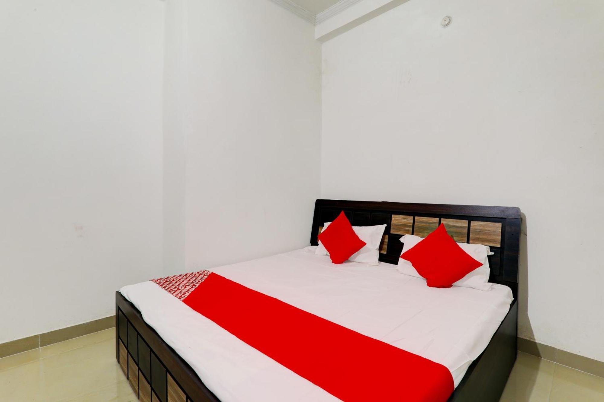 Oyo Flagship Shine Hotel Chinhat Exteriér fotografie