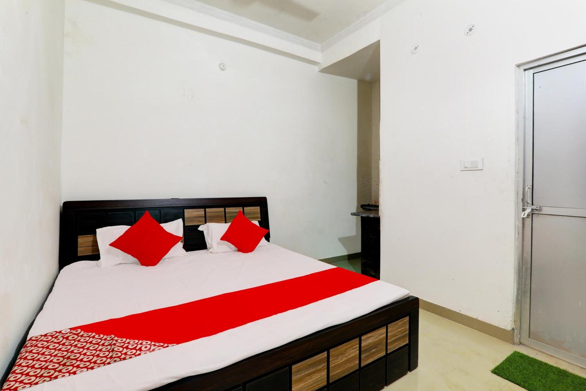 Oyo Flagship Shine Hotel Chinhat Exteriér fotografie